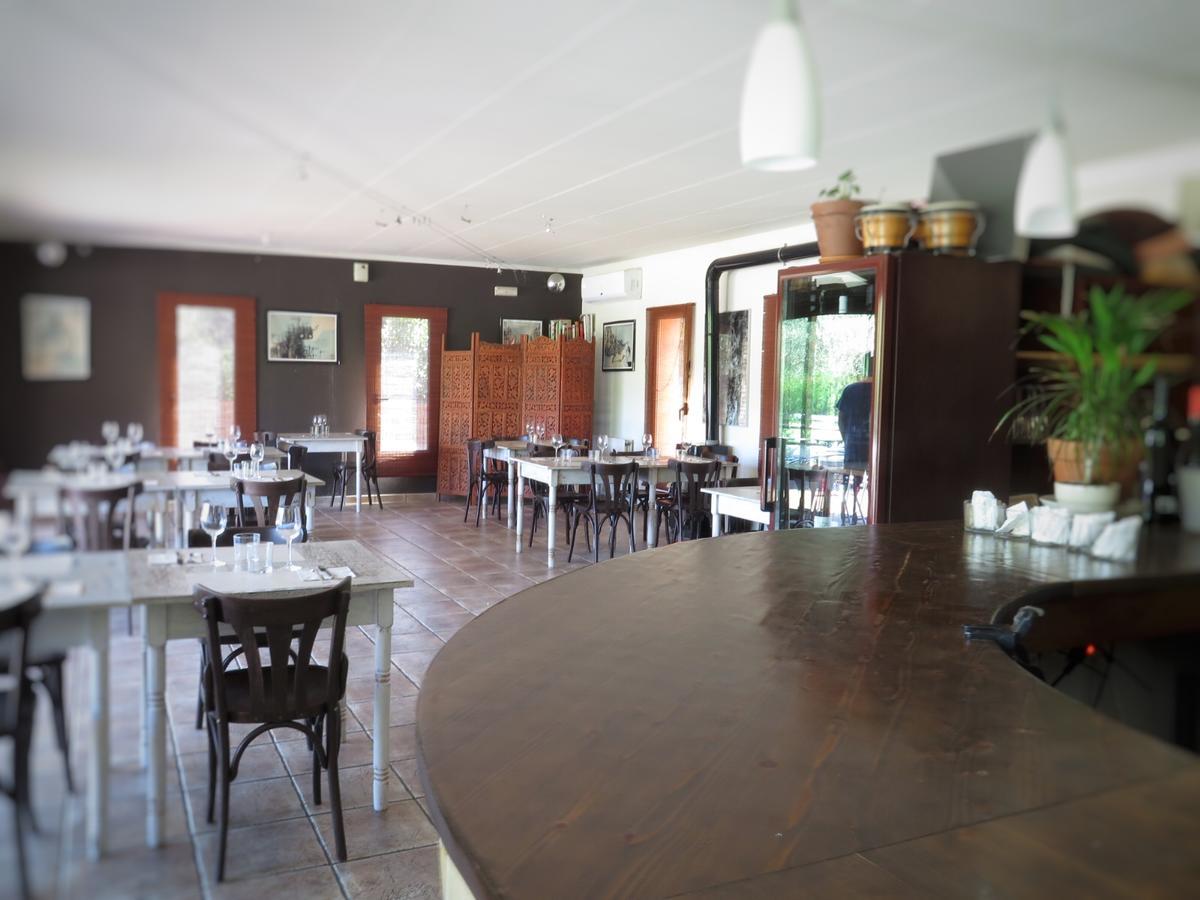 Hostal De L'Aigua Sant Llorenc de la Muga Luaran gambar