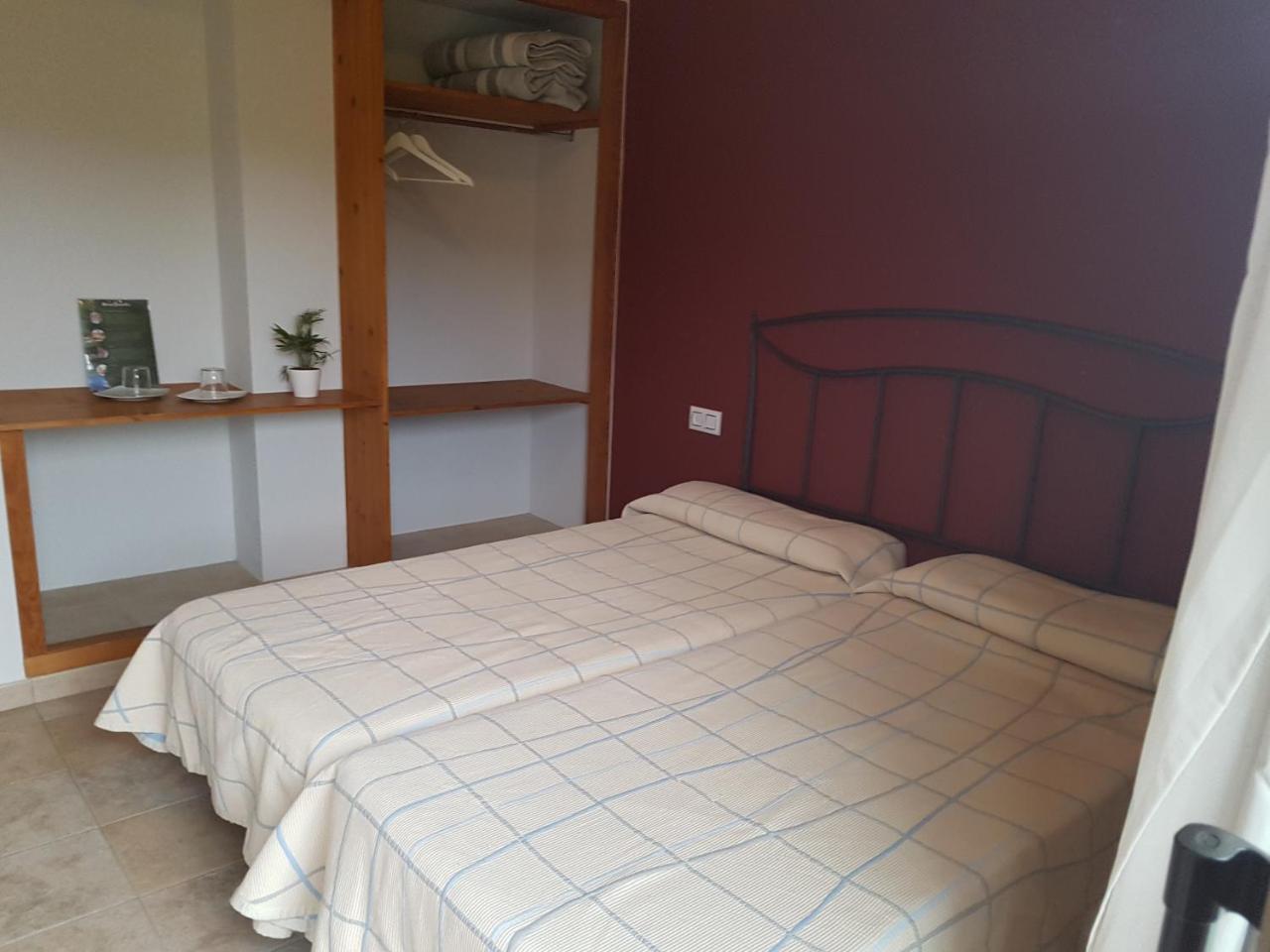 Hostal De L'Aigua Sant Llorenc de la Muga Luaran gambar